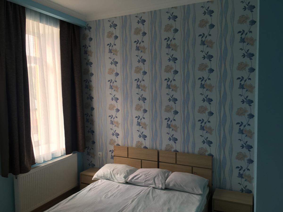 Kmg Hotel Khashuri Екстериор снимка