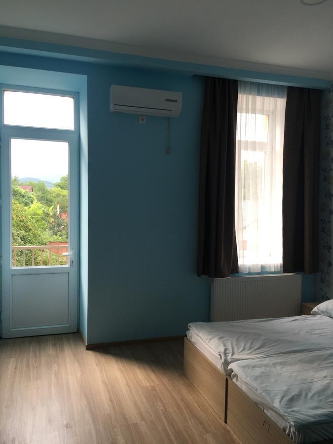 Kmg Hotel Khashuri Екстериор снимка