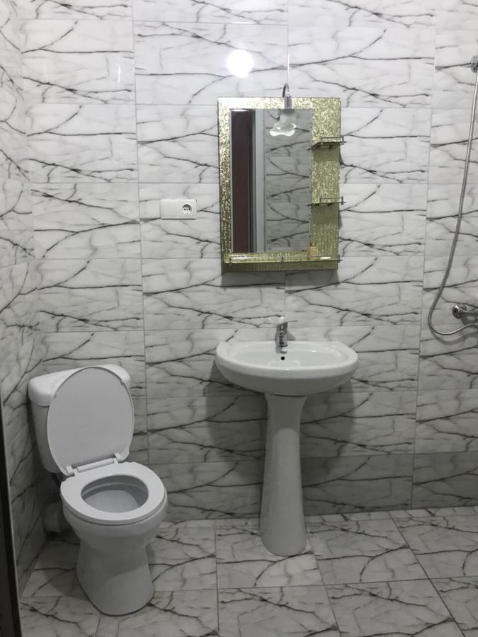 Kmg Hotel Khashuri Екстериор снимка